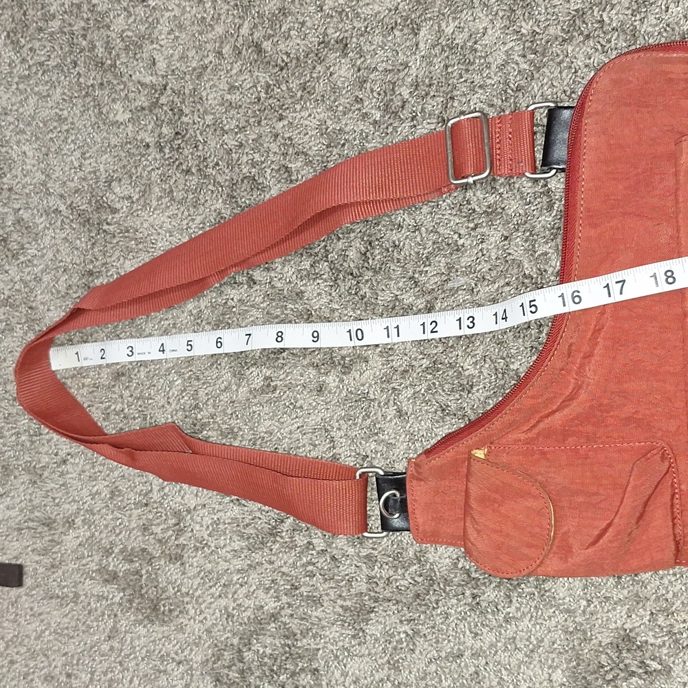 Baggallini medium crossbody zip canvas bag - brick red - Picture 11 of 12